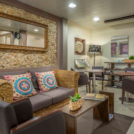 Alexandra Aparthotel Benstarhotelgroup Tarragona Bagian luar foto