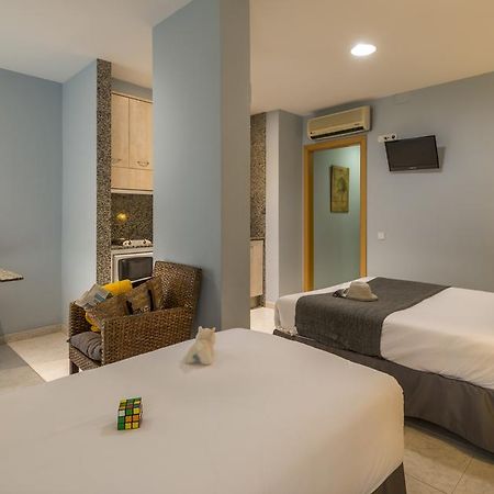 Alexandra Aparthotel Benstarhotelgroup Tarragona Bagian luar foto