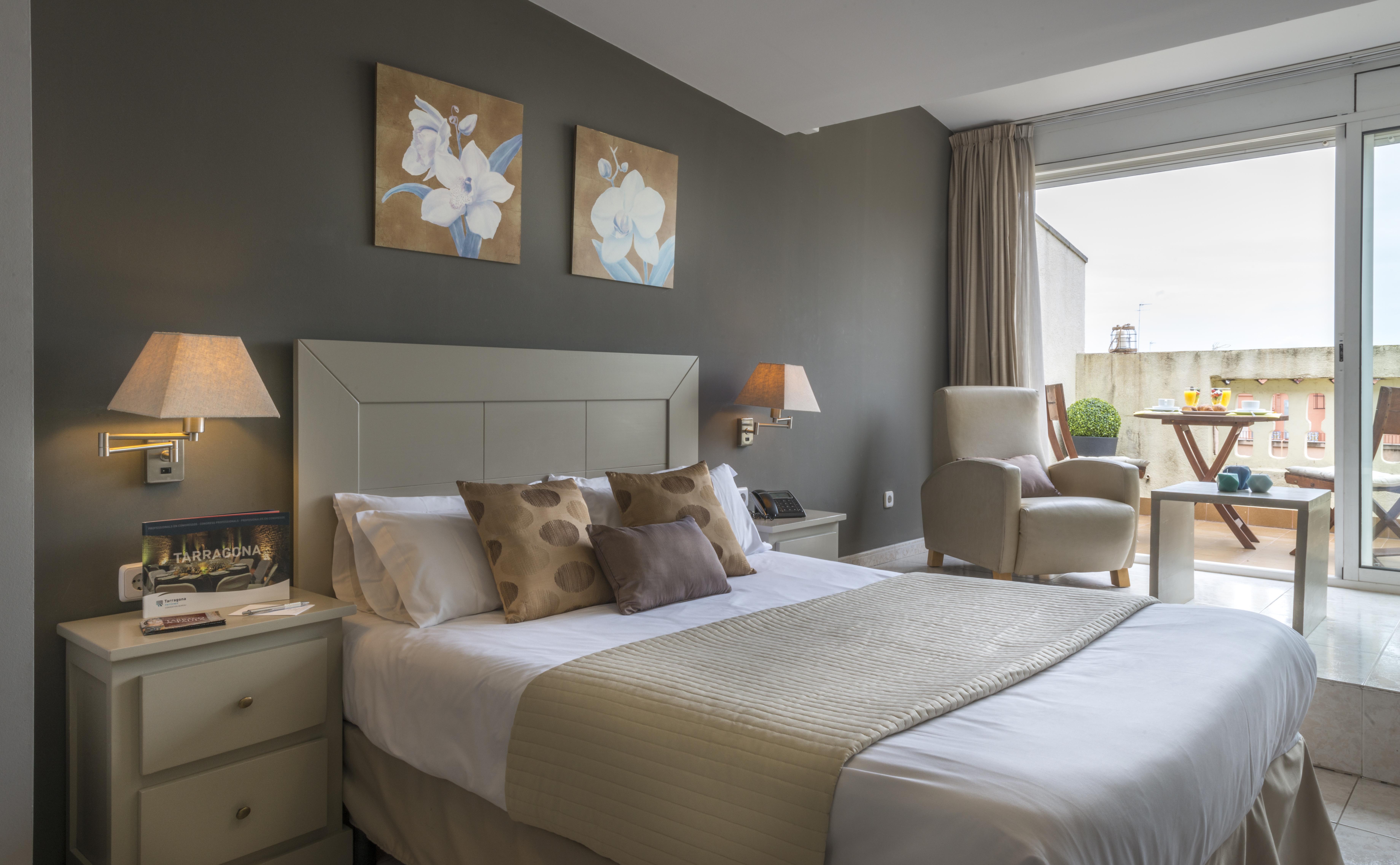 Alexandra Aparthotel Benstarhotelgroup Tarragona Bagian luar foto