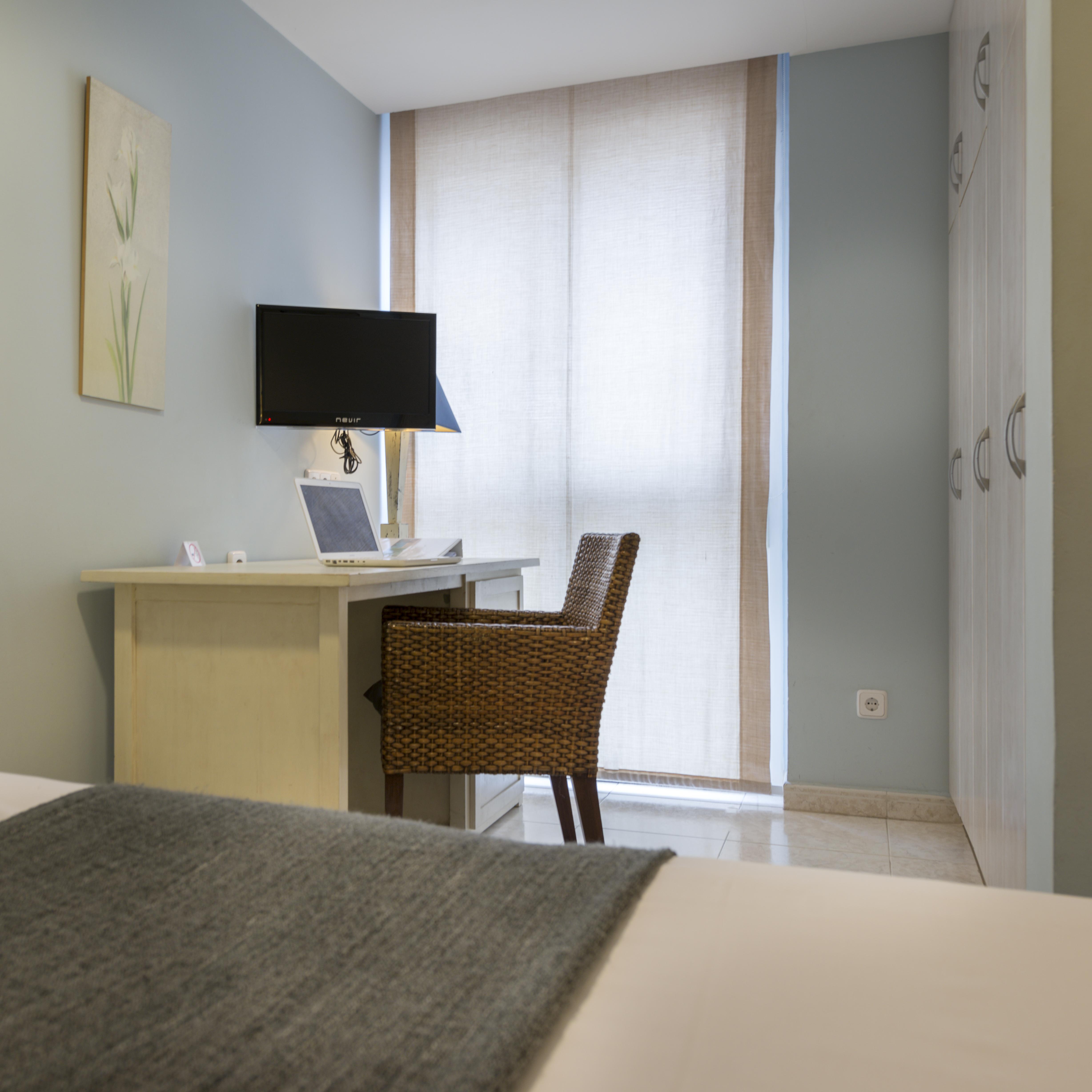 Alexandra Aparthotel Benstarhotelgroup Tarragona Bagian luar foto