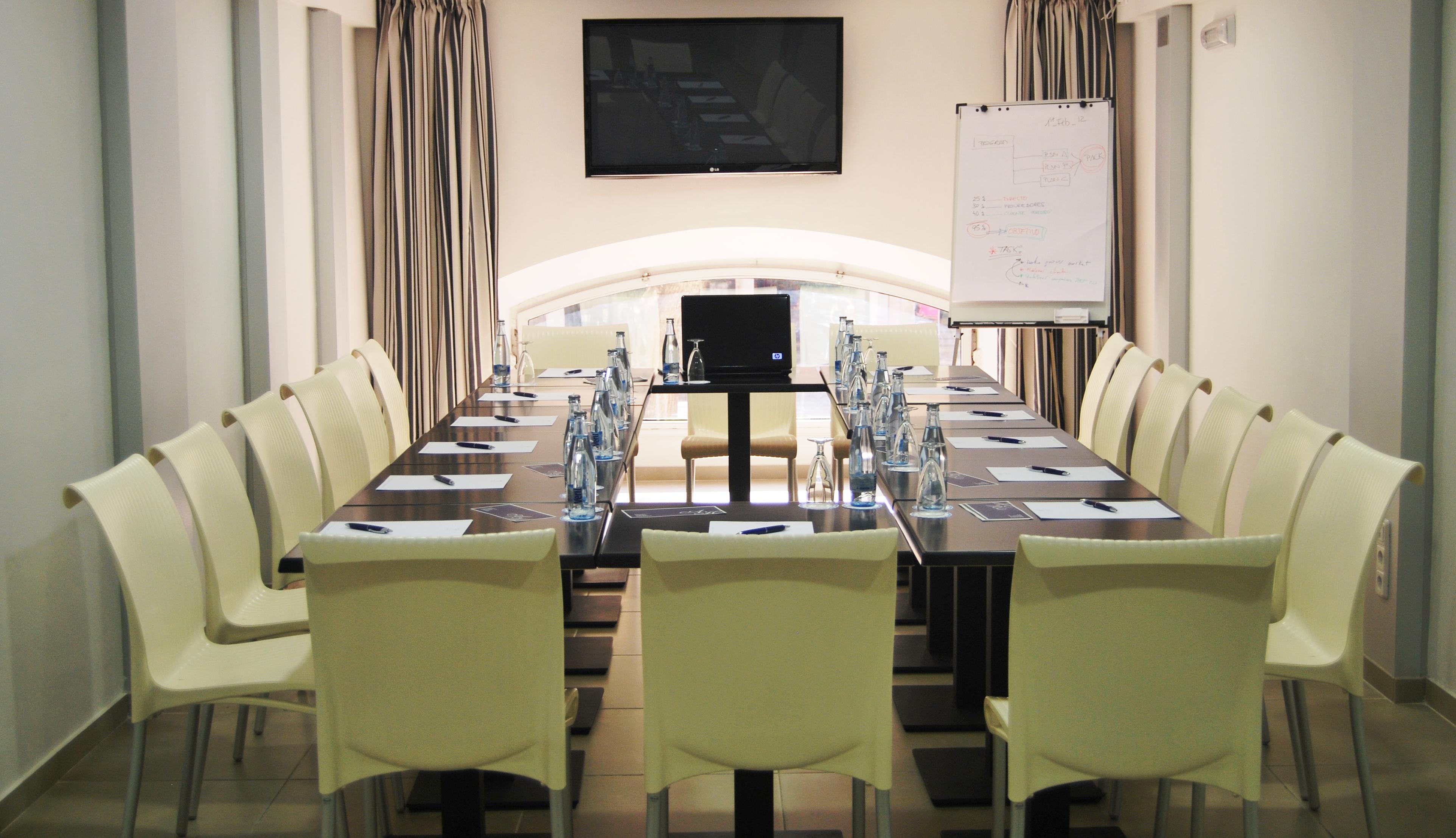 Alexandra Aparthotel Benstarhotelgroup Tarragona Bagian luar foto