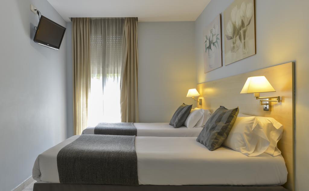 Alexandra Aparthotel Benstarhotelgroup Tarragona Ruang foto