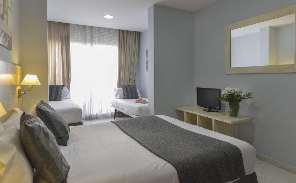 Alexandra Aparthotel Benstarhotelgroup Tarragona Ruang foto