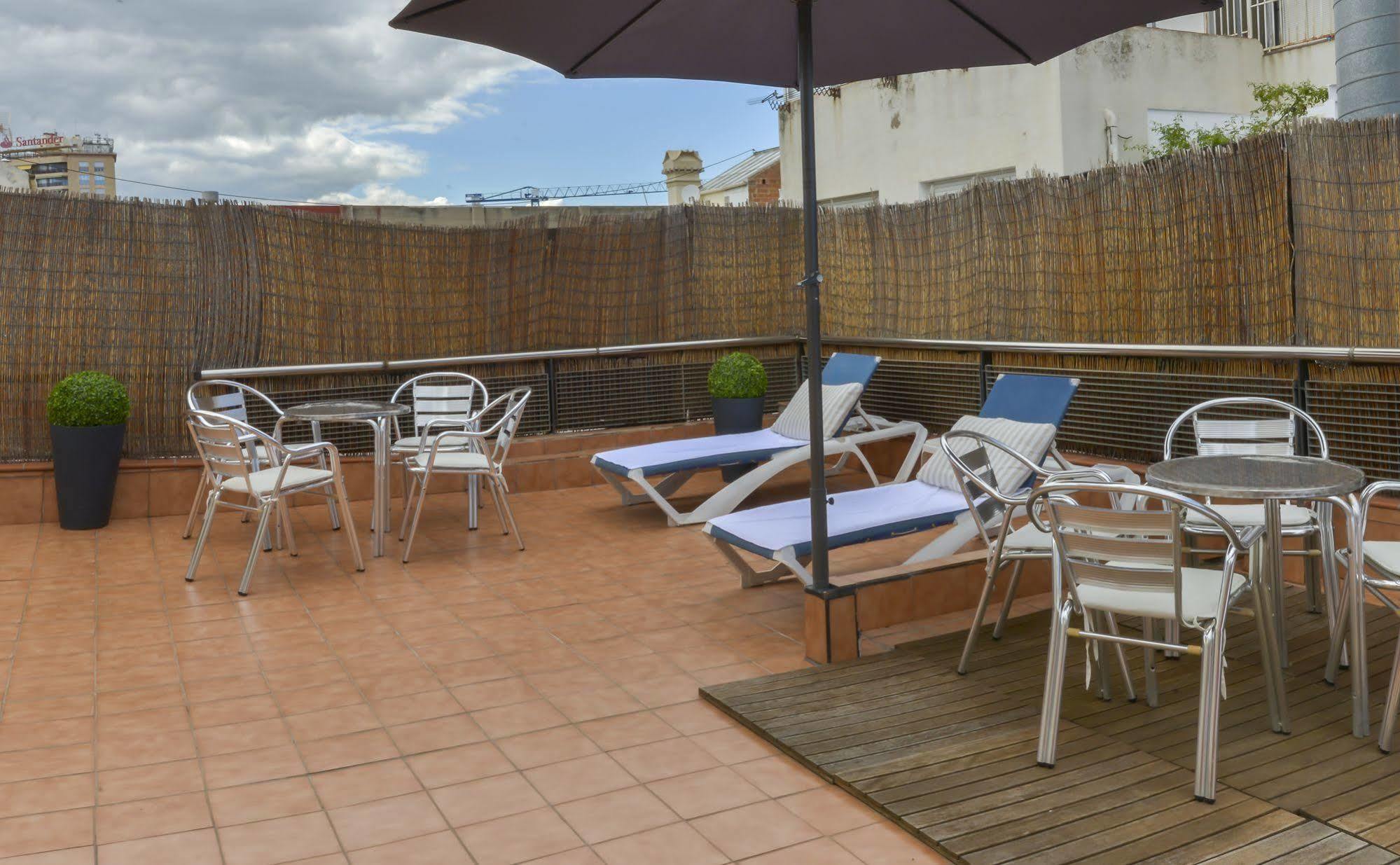Alexandra Aparthotel Benstarhotelgroup Tarragona Bagian luar foto