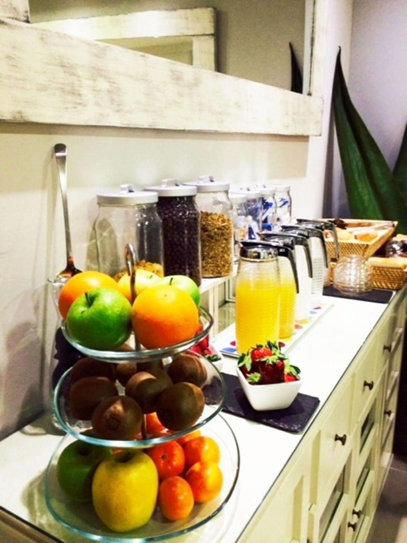 Alexandra Aparthotel Benstarhotelgroup Tarragona Bagian luar foto