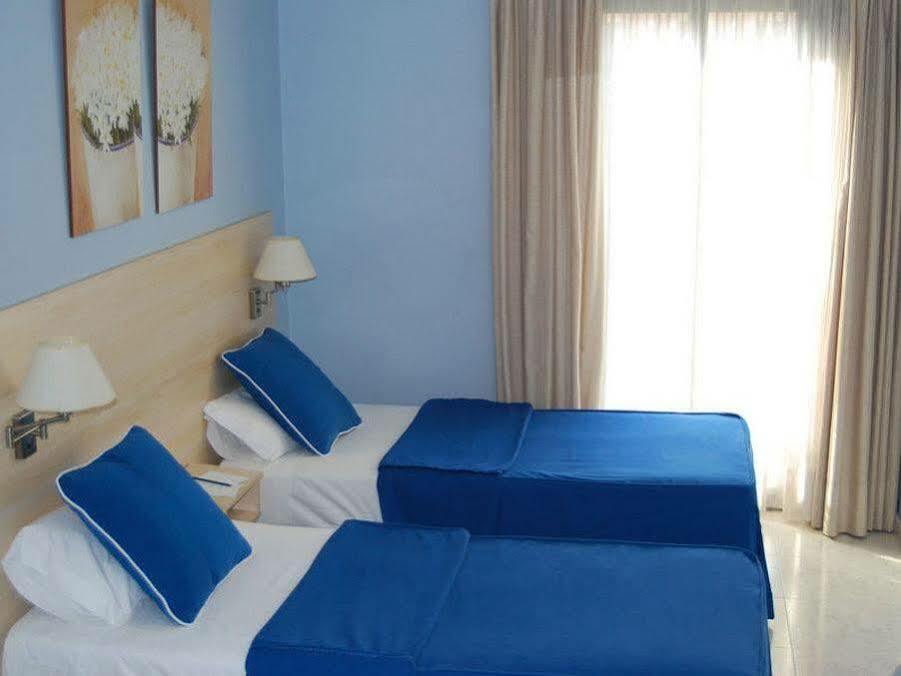 Alexandra Aparthotel Benstarhotelgroup Tarragona Bagian luar foto