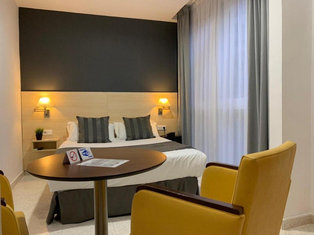Alexandra Aparthotel Benstarhotelgroup Tarragona Bagian luar foto